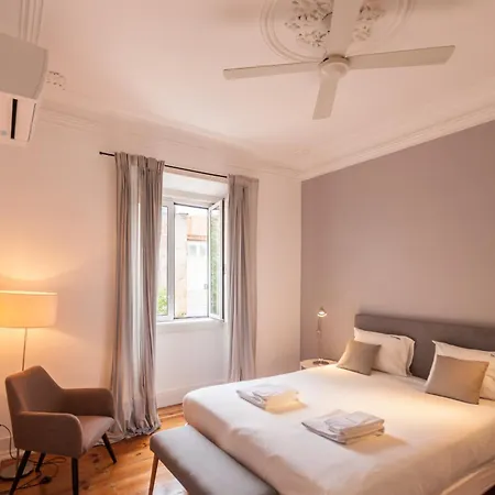 아파트 Flh Mouros Spacious *