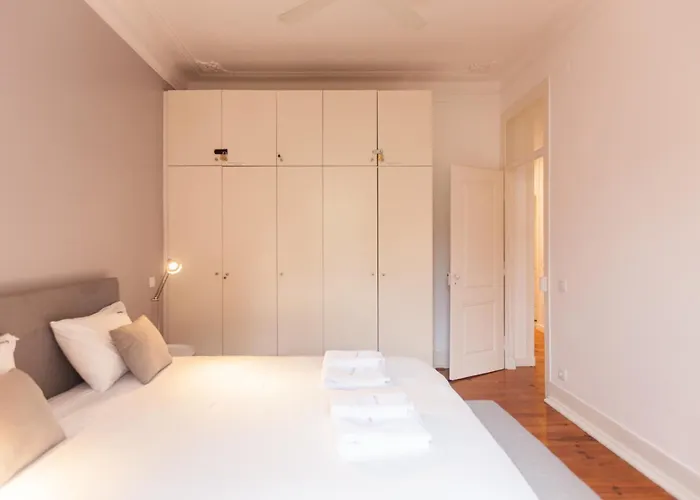 Flh Mouros Spacious * Lizbona