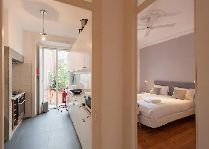 Flh Mouros Spacious * Lizbona