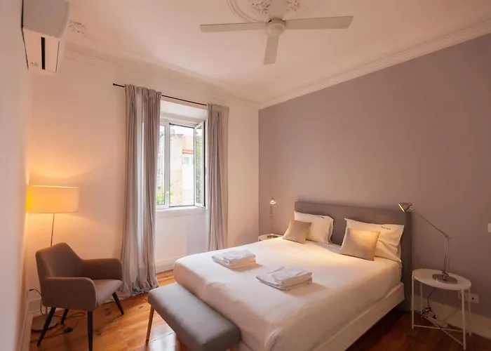 Flh Mouros Spacious * Lizbona